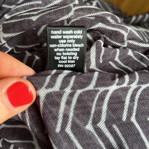 Saks Fifth Avenue Blake Collection Blue and White Patterned Blouse - Picture 10 of 11